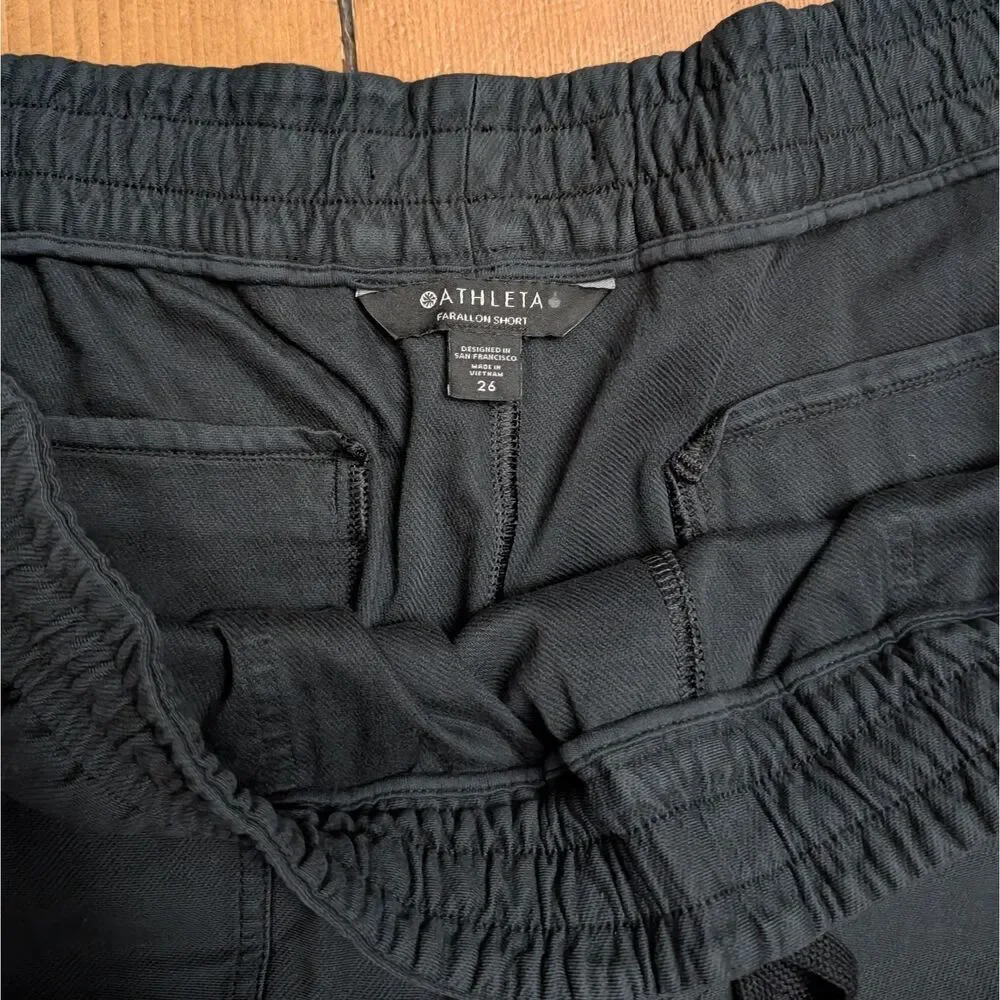 ATHLETA Women’s FARALLON Midi Short Black Pull On Drawstring Stretch sze 26 NWT